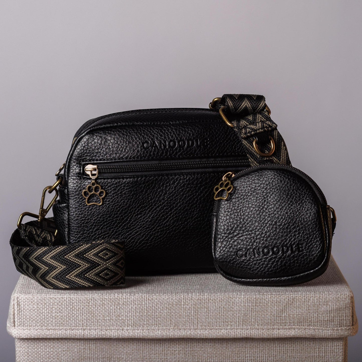 The Cafe- Dog Walking Bag (Black)
